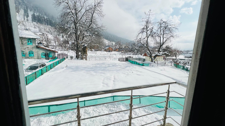 Others 4, Hotel Seven Pahalgam, Anantnag