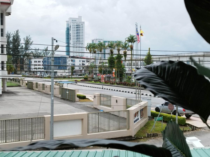 Others 4, Nanyang 10 pax -1st Floor Free Wifi & Washer, Sibu