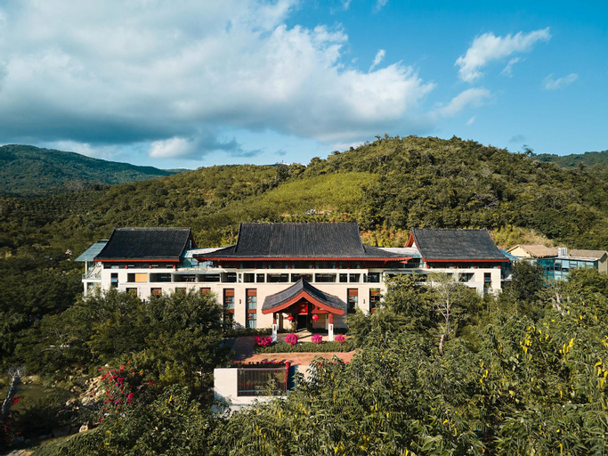 BTL Natural Valley Hot Spring Resort Sanya, Sanya