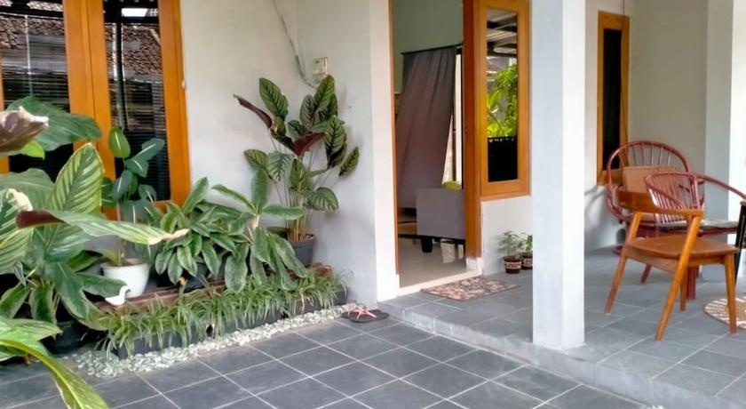 Exterior & Views 4, Villa Cozy Colomadu, Solo
