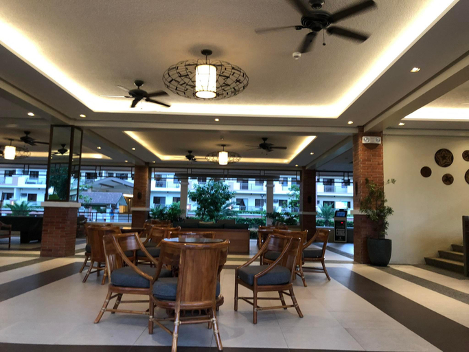 Food & Drinks 5, PASIG CONDO TWO BEDROOM FULLY FURNISHED 70SQM, Pasig City