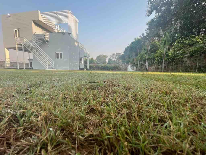 Exterior & Views 1, Divyleela farmhouse with pool in manesar Gurgaon, Mewat