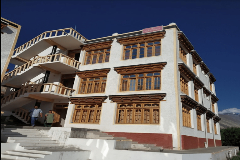 Others 3, Hotel Olthang, Leh
