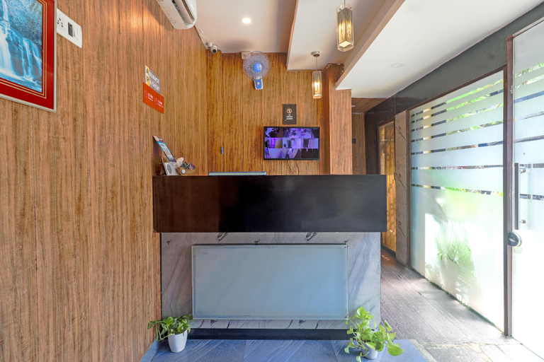 Others 5, Aura Inn, Mumbai Suburban