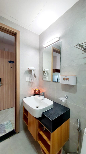 Bathroom 2, LUCKY CH 1403 THE LIGHT, Tuy Hoa