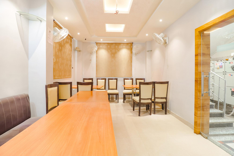 Food & Drinks 5, FabHotel Holiday Grand, Patna