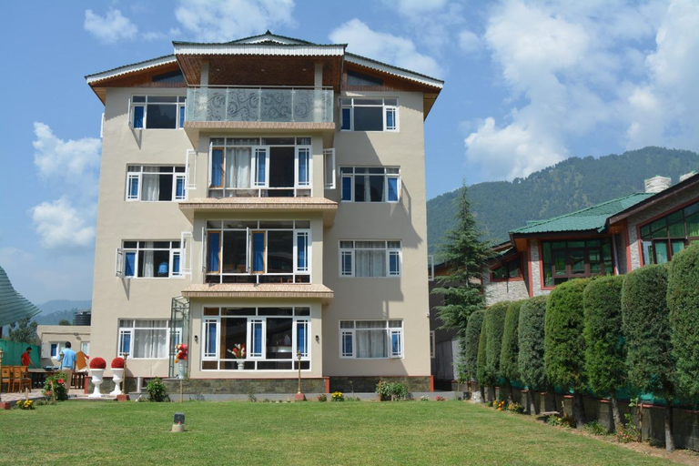 Others 4, Hotel royale comfort, Anantnag