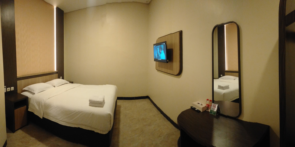 Hotel Tilam Sari - Tap to explore photos