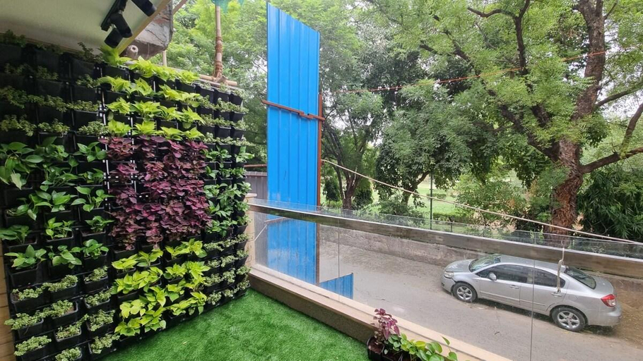Others 4, Homlee - Pentagon 5 bhk super luxurious large flat, Delhi