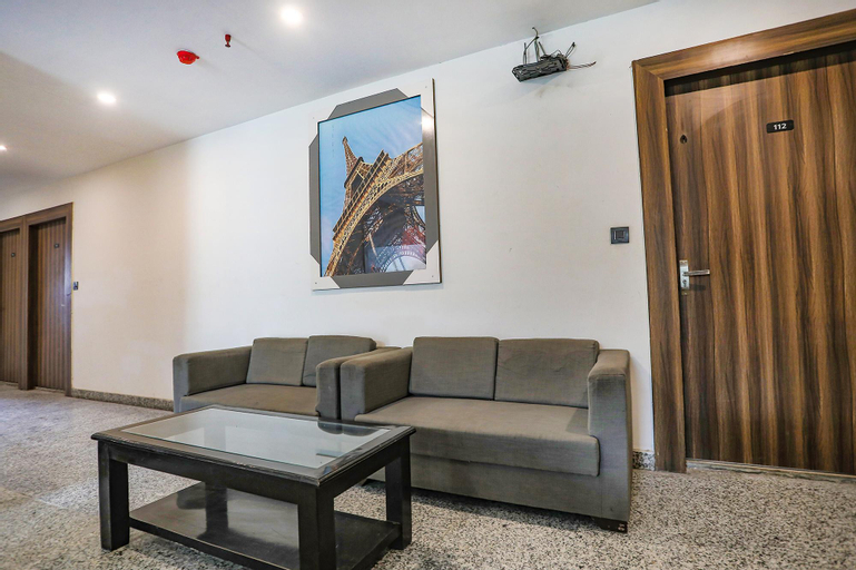 Others 5, FabHotel F9 Sector 58, Gautam Buddha Nagar