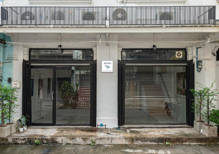 The Nestel Living in the gallery I, Bang Rak