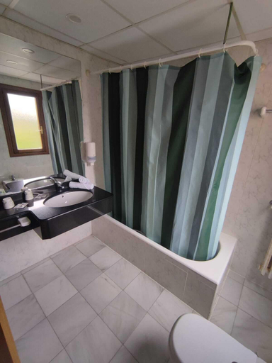 Bathroom 4, Hotel El Molino de Pancorbo, Burgos