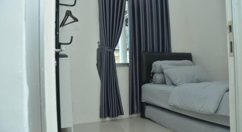 Bedroom 3, Homey Homestay ( with apartment concept ), Cirebon