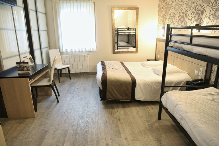 Bedroom 6
