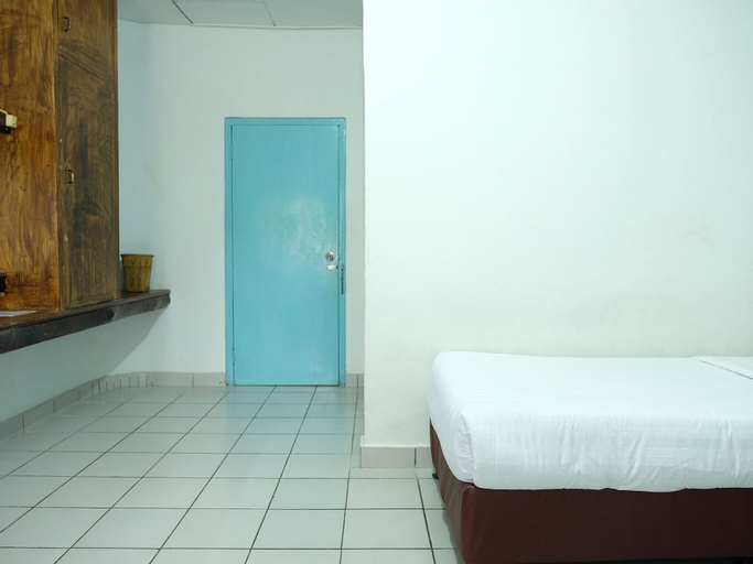 Bedroom 8