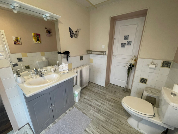 Bathroom, Le Châlet des Vignes, Dordogne