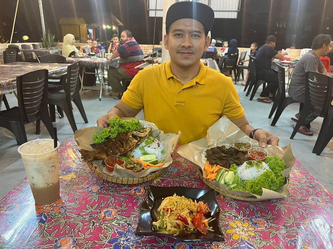Food & Drinks 3, YB Guest House, Kemaman