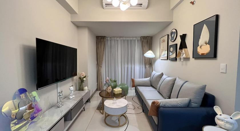 Euphoria Suite: Dream Room @Uptown Parksuites 2, Makati City