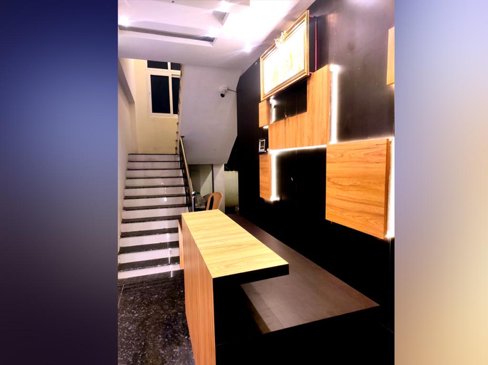 Others 5, Devies Inn, Nagappattinam