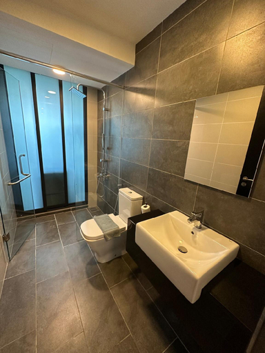 Bathroom 4, Almas Suites Studio 100mbps Netflix STAY, Johor Bahru