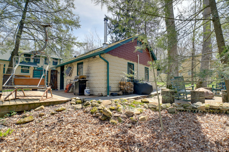 Exterior & Views 2, Pet-friendly Pennsylvania Vacation Rental w/ Pool!, Westmoreland