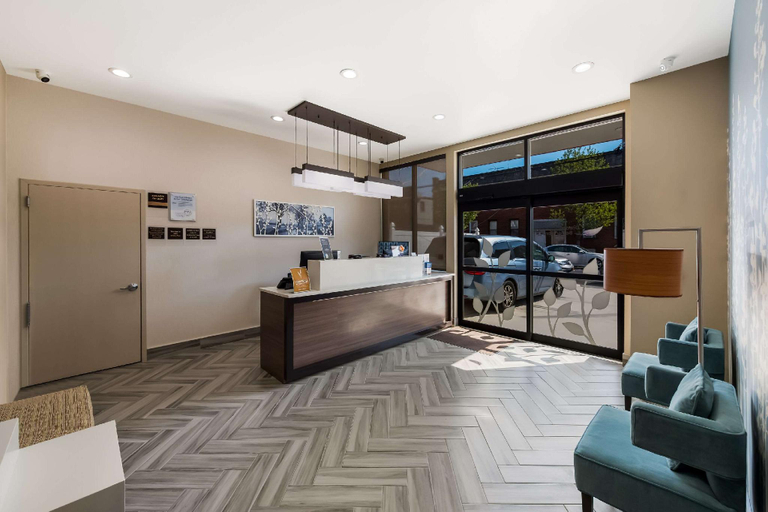 Public Area 2, Sleep Inn Brooklyn - Sheepshead Bay, New York