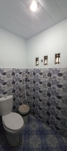 Bathroom 4, Arruna Homestay Pangandaran , Pangandaran