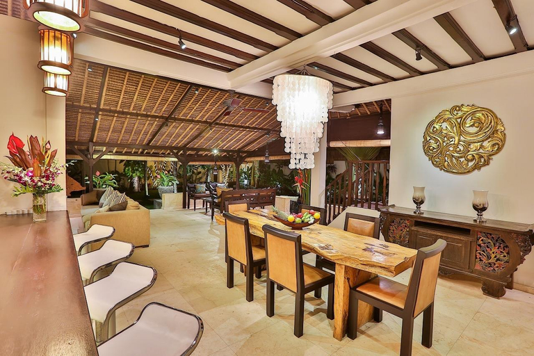 Others 2, Villa Champagne, Badung