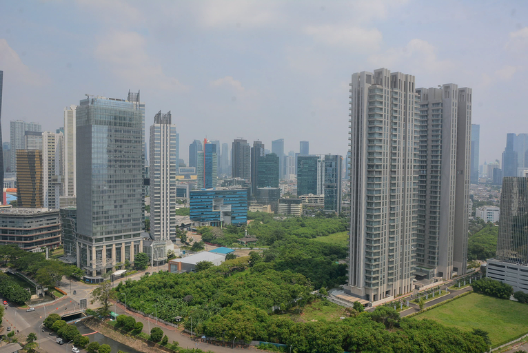 Exterior & Views, Elegant and Comfy 1BR at The Wave Apartment By Travelio, South Jakarta
