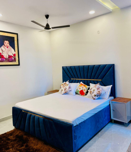 Bedroom 4, Golden turtle resort , Mewat