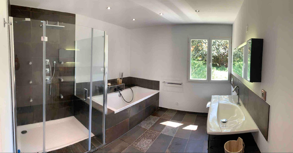 Bathroom 2, Casa Lagone - Villa with pool and superb view, Corse-du-Sud