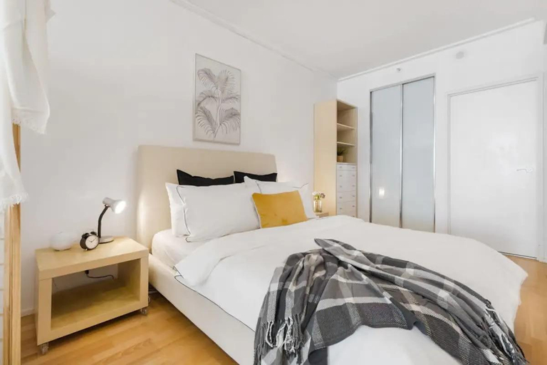 Bedroom 2, A Stunning & Cozy Studio Next to Darling Harbour, Sydney