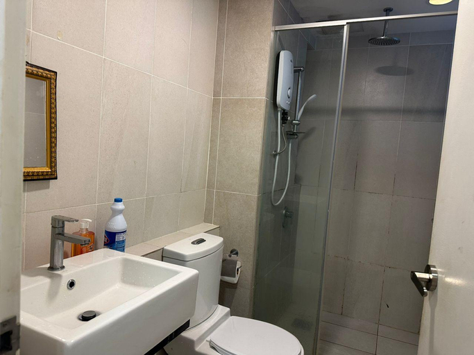 Bedroom 3, Cozy Studio room & fast wifi Netflix @Eclipse13, Sepang