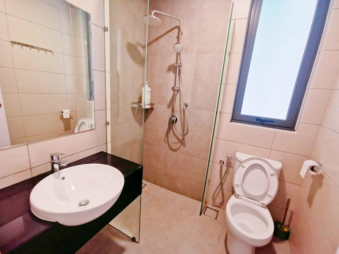 Bathroom 4, Legoland-HapiMoonLight-2B2R-8pax Nice View@Elysia, Johor Bahru