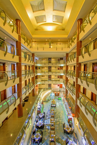 Food & Drinks 5, Citadel Sarovar Portico Bengaluru, Bangalore