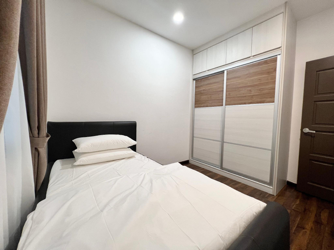Bedroom 3, PALM BLISS @ REX APARTMENT KPJ HOSPITAL, Kuching
