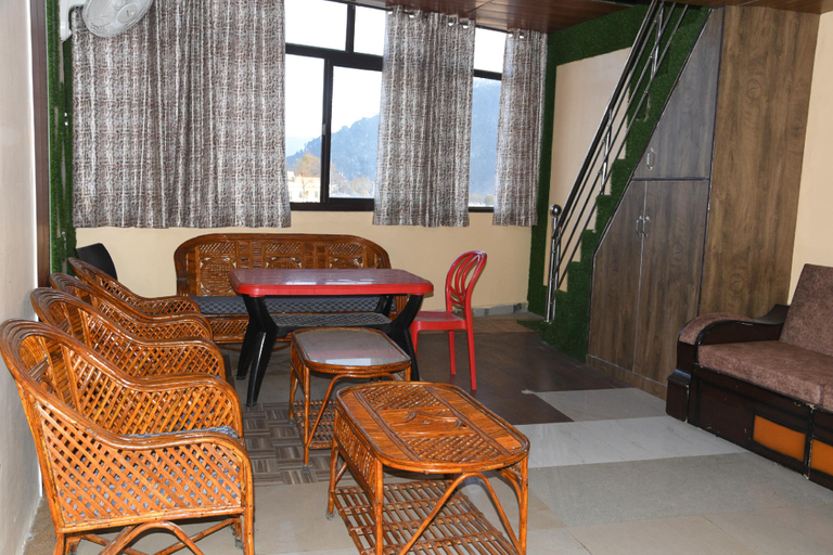Public Area 2, Hotel Mountain View And Rooftop Restaurant, Pithoragarh