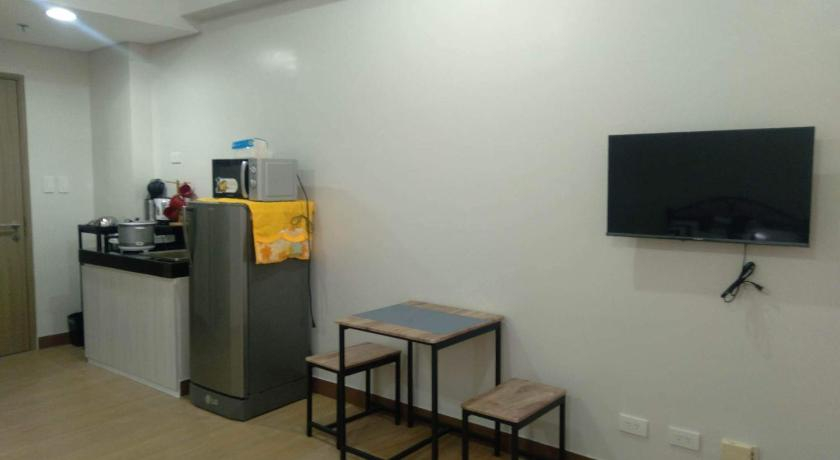 Others, Easy RENT, Trece Martires City