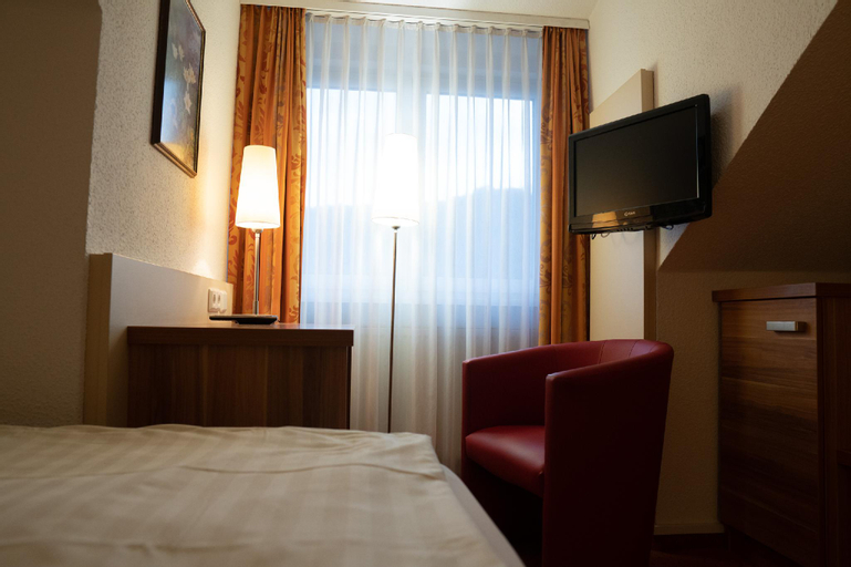 Bedroom 4, Hotel Jägerhof, Hersfeld-Rotenburg