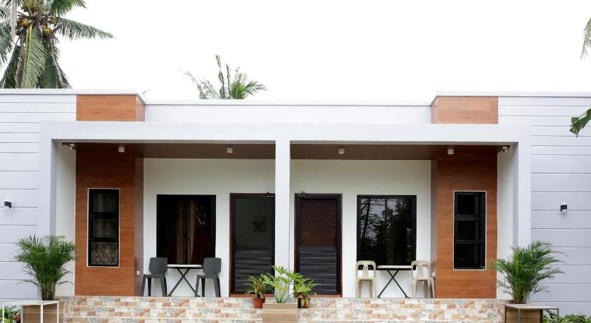 Lucas Transient House, Panglao