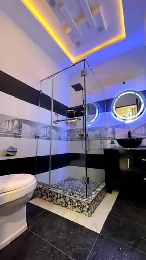 Bathroom 2, Luxury One Bed Apartment, Lahore