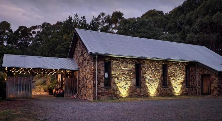 DAYLESFORD Frog Hollow Estate THE BARN - Have you EVER SLEPT IN A BARN - It is an AMAZING Experience, Hepburn - East