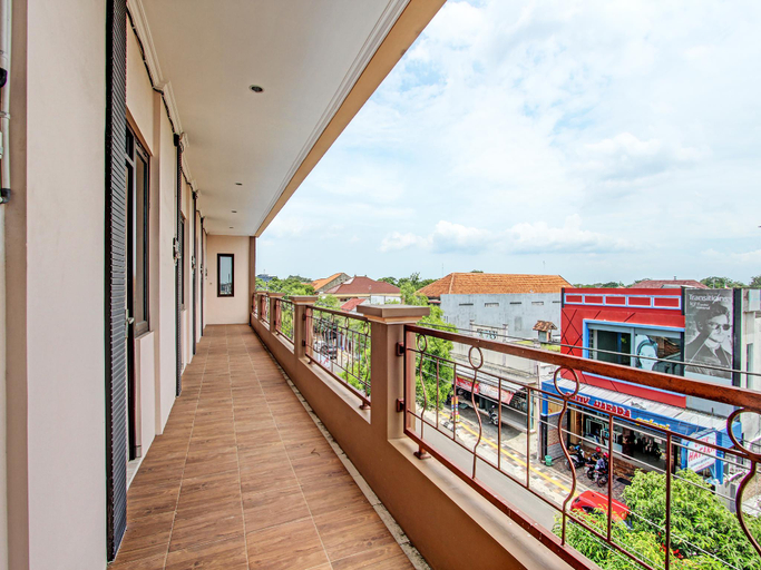 Public Area 2, Hotel O Kristin Homestay, Pati