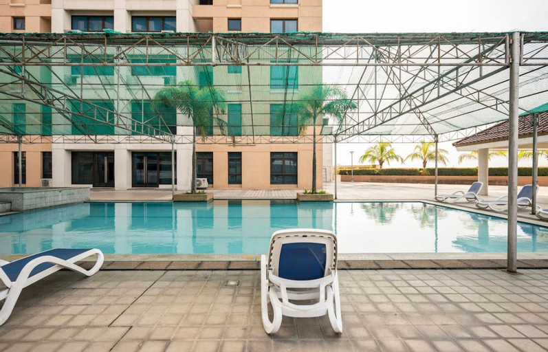 2r Cozy condo, Pasig City