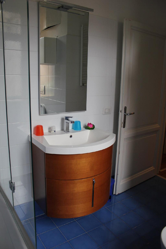 Bathroom 2, Home Candia, Rome