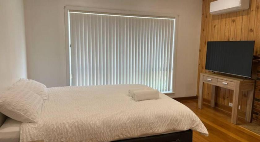 Bedroom 2, St Albans Alexina 1 - Near Shopping, Brimbank  - Keilor