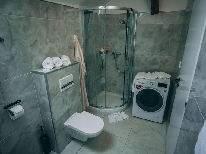 Others 4, Luxury Oasis, Sauna, AC & Free Parking, Brno