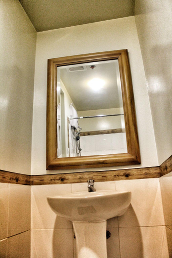 Bathroom, CENTROPOLIS 1, Relax & Chill, Muntinlupa