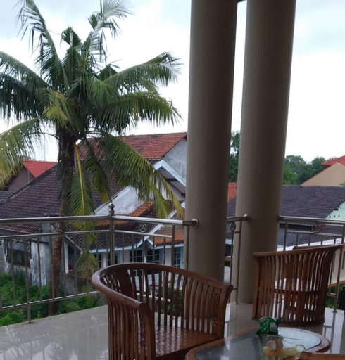 Exterior & Views 4, Wisma Cheche (Kos Cokro), Pati