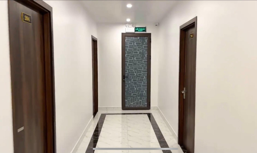 Others 5, Adal Motel, Kiến An